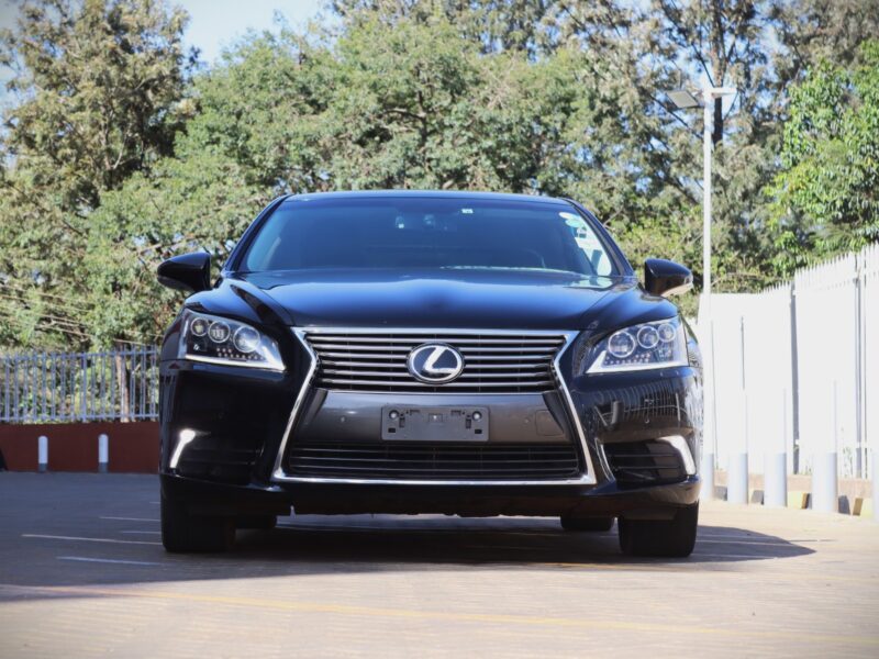 The 2013 Lexus LX 460