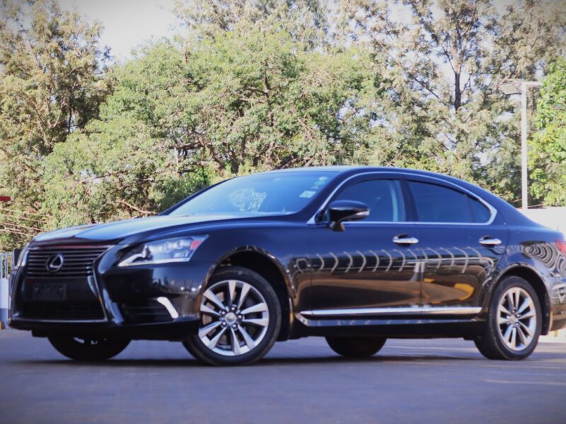 The 2013 Lexus LX 460