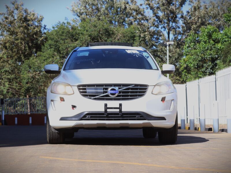 2017 Volvo XC60 D4
