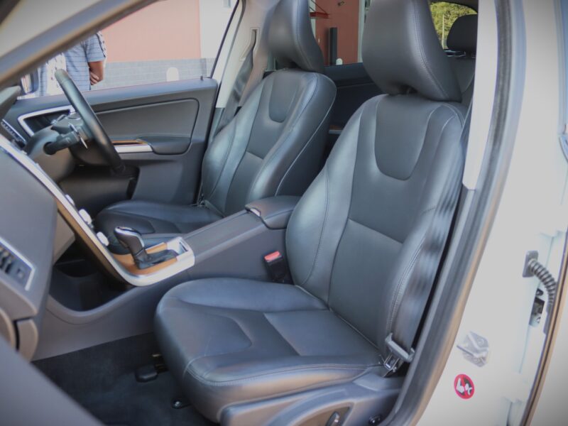 2017 Volvo XC60 D4