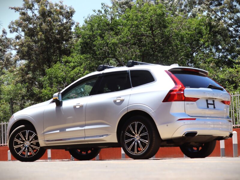 The 2018 Volvo XC60 T5 with Sunroof