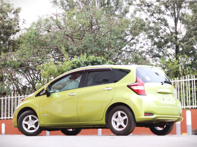 2017 Nissan Note e-POWER