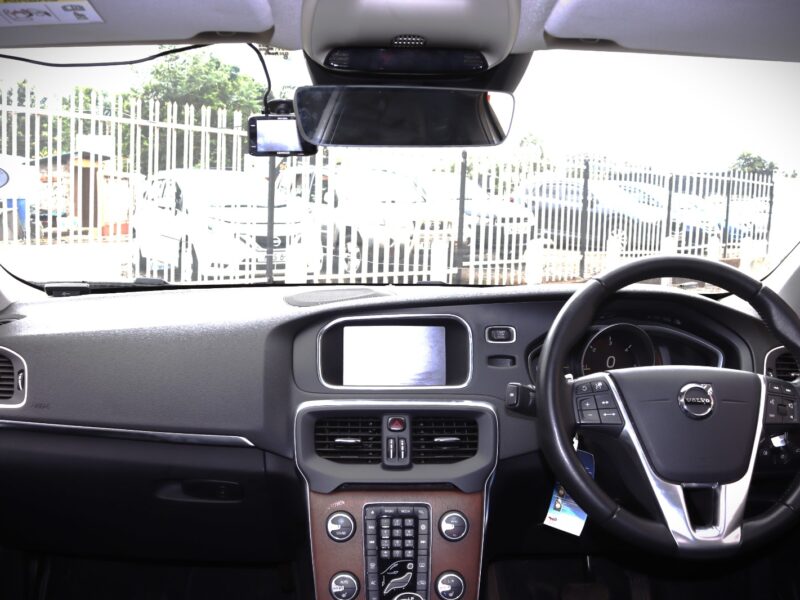 2017 Volvo V40 D4 - Silver