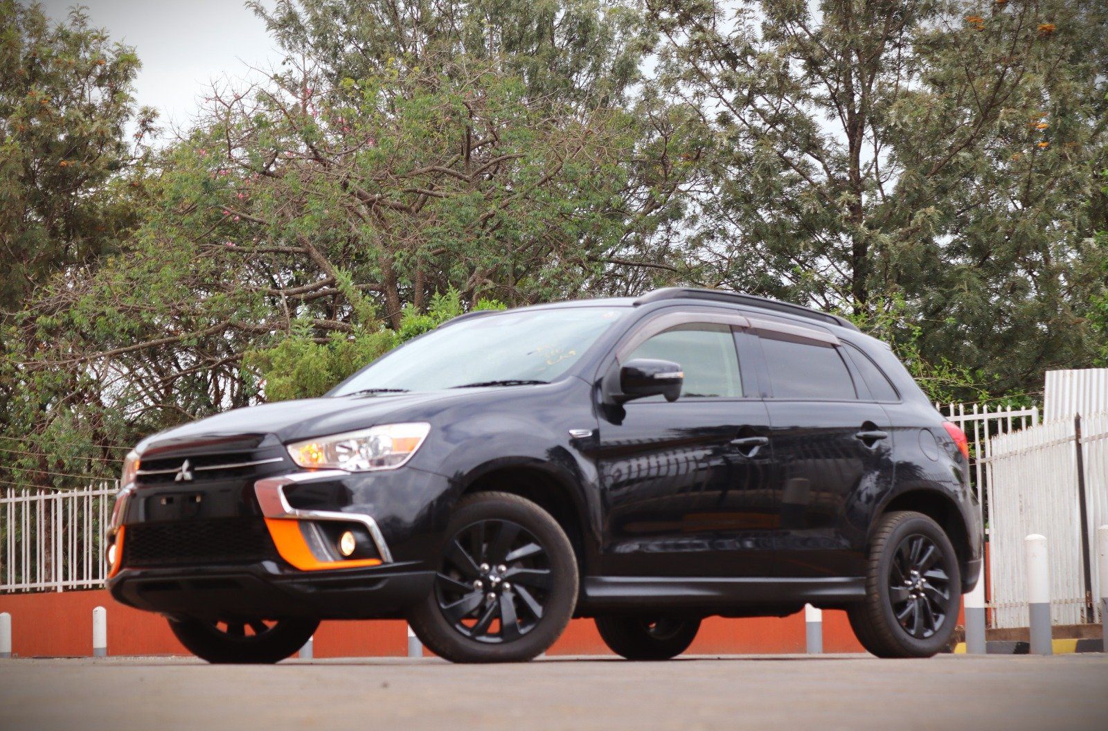 The 2017 Mitsubishi RVR - AutoEmpire