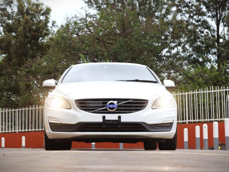 2016 Volvo S60 D4