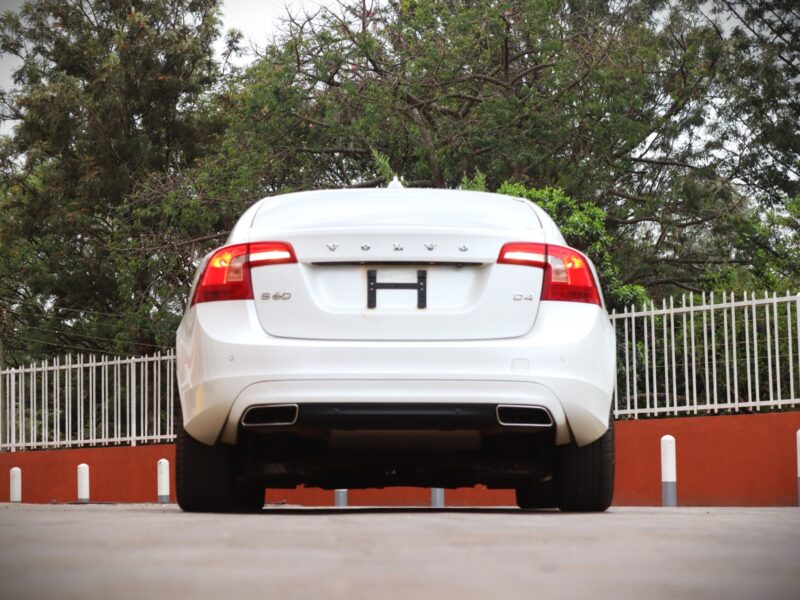 2016 Volvo S60 D4