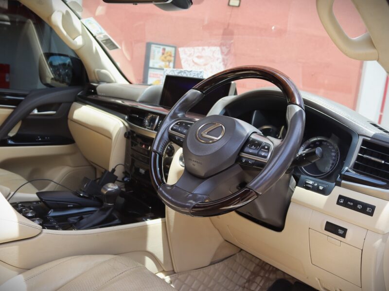 2016 Lexus LX 450d 4.5L Diesel