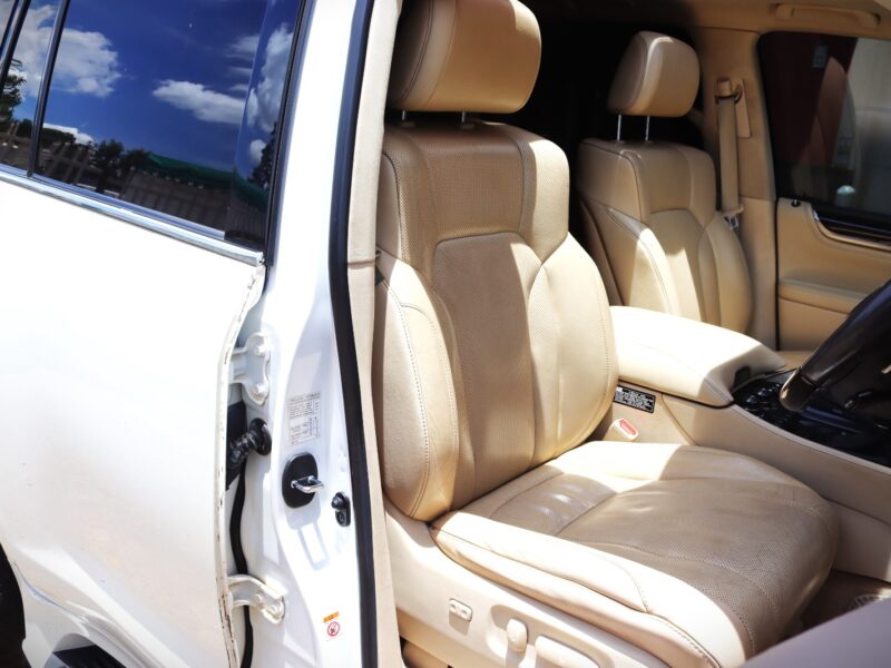 2016 Lexus LX 450d 4.5L Diesel