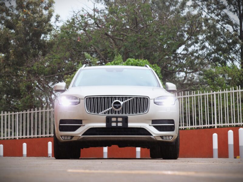 2017 Volvo XC90 T5 – Luxury, Power & Safety