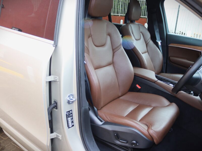 2017 Volvo XC90 T5 – Luxury, Power & Safety