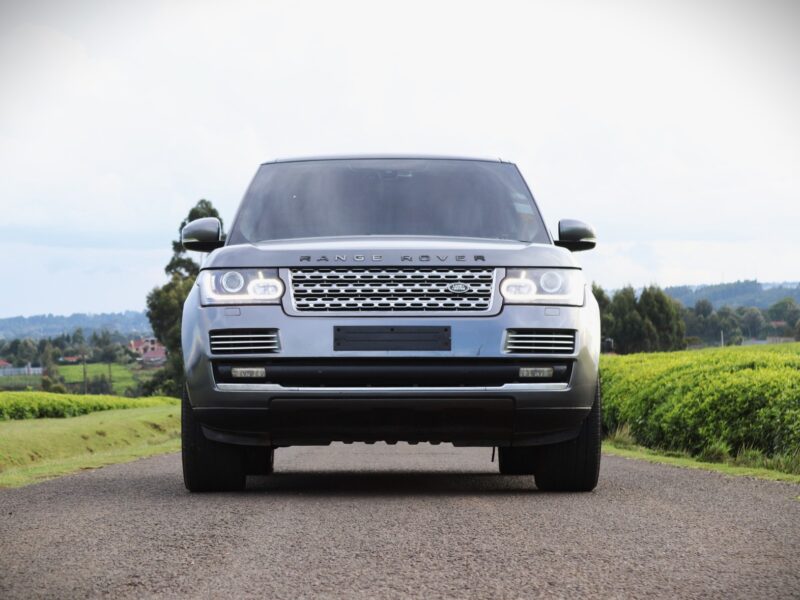 2016 Range Rover Vogue – Luxury, Power & Comfort