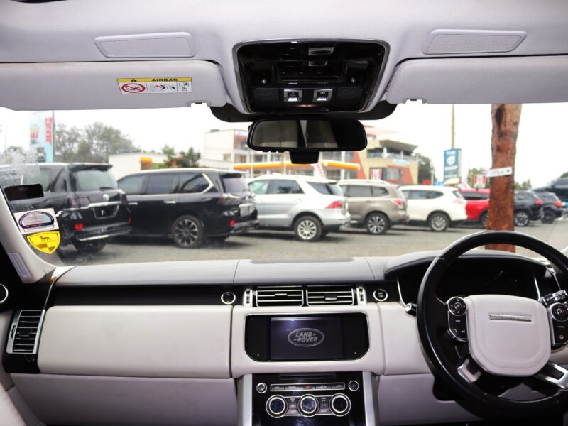 2016 Range Rover Vogue – Luxury, Power & Comfort