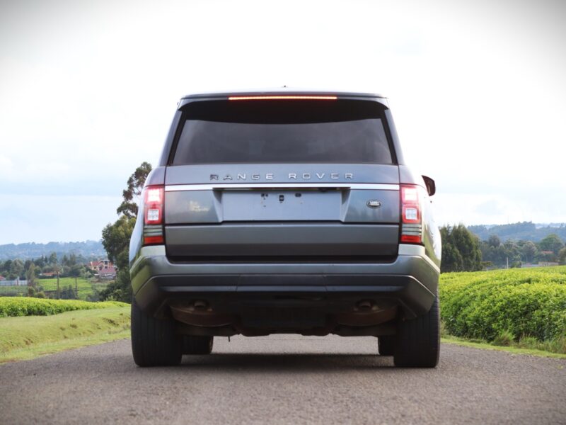 2016 Range Rover Vogue – Luxury, Power & Comfort