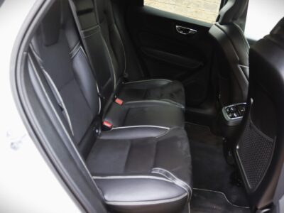 2018 Volvo XC60 D4 R-Design – Sporty, Sleek & Powerful 🚗💨