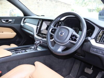 2018 Volvo XC60 D4 R-Design – Sporty. Stylish. Safe. 🚗🔥