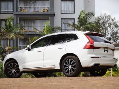 2018 Volvo XC60 D4 R-Design – Sporty. Stylish. Safe. 🚗🔥