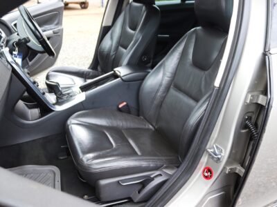 2014 Volvo D2 – Smart, Efficient, and Scandinavian Sleek