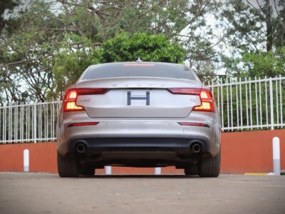 2019 Volvo S60 T4 – Sporty, Safe & Sophisticated Sedan 🚗✨