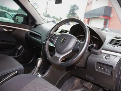 🚗 2016 Suzuki Swift – Compact, Stylish & Fuel Efficient!