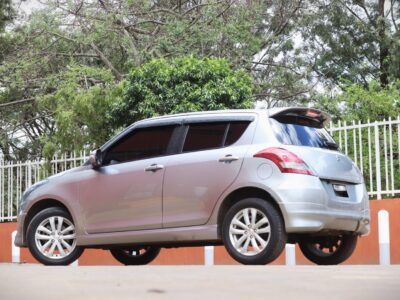 🚗 2016 Suzuki Swift – Compact, Stylish & Fuel Efficient!