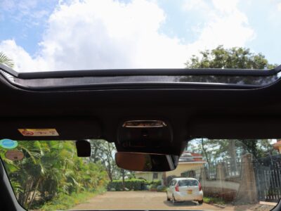 2018 Volvo XC90 T8 Inscription Plug-In Hybrid with Sunroof – Luxury & Power Combined