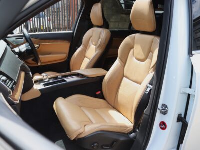 2018 Volvo XC90 T8 Inscription Plug-In Hybrid with Sunroof – Luxury & Power Combined