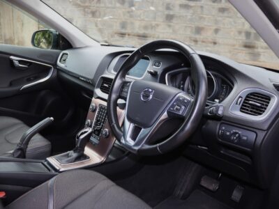 🚗 2018 Volvo V40 Cross Country T5 - Rugged Luxury Hatchback