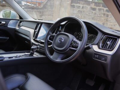 2018 Volvo XC60 T5 - 🚗 Sophisticated Power