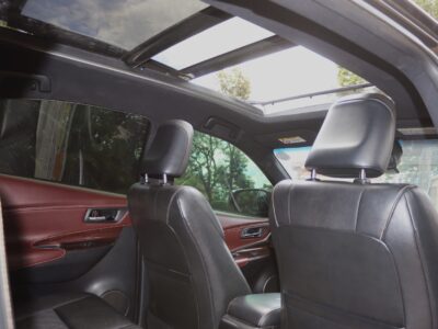 🚙 2013 Toyota Harrier – Premium Comfort & Reliability