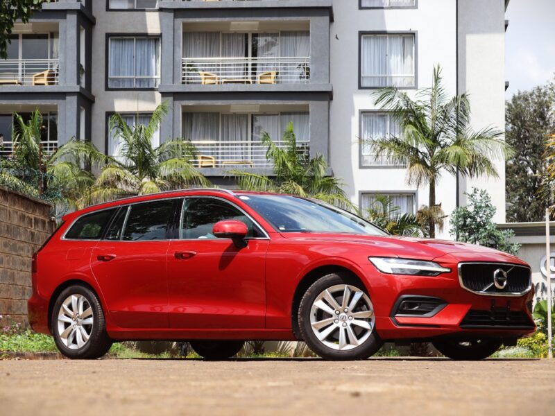 🚘 2018 Volvo V60 T5 – New Shape - Luxury Wagon with Performance