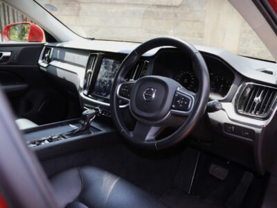 🚘 2018 Volvo V60 T5 – New Shape - Luxury Wagon with Performance