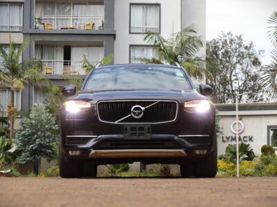 2017 Volvo XC90 T5 AWD – Luxury Family SUV in Striking Blue 💙