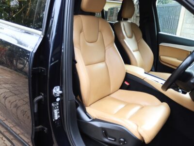 2017 Volvo XC90 T5 AWD – Luxury Family SUV in Striking Blue 💙