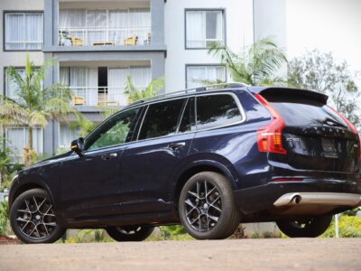 2017 Volvo XC90 T5 AWD – Luxury Family SUV in Striking Blue 💙