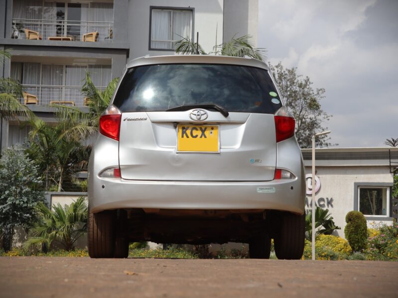 2012 Toyota Ractis – Compact, Reliable & Ready for City Life 🚗