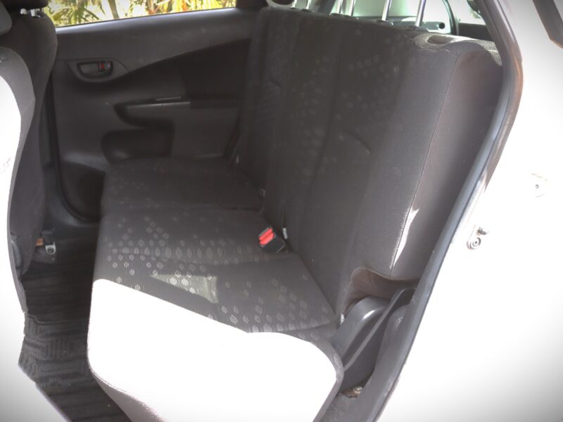 2012 Toyota Ractis – Compact, Reliable & Ready for City Life 🚗