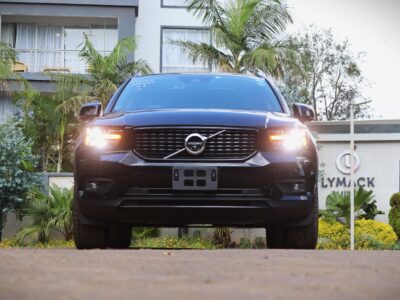 2018 Volvo XC40 R-Design with Sunroof – A Bold Statement of Luxury and Performance 🌟🚘