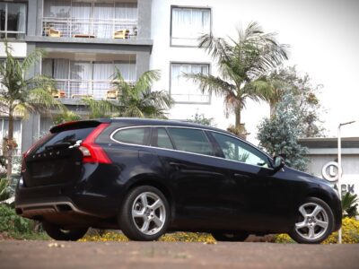 2013 Volvo V60 T4 – Sleek Scandinavian Wagon for the Modern Driver 🇸🇪🚗