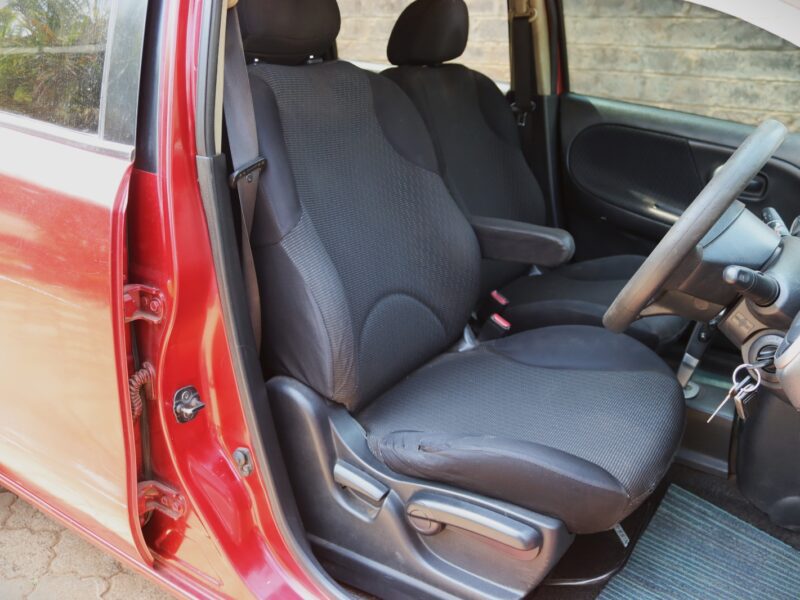 2010 Nissan Note – Compact, Fuel-Efficient & Ready to Go ❤️🚗 | For Sale in Nairobi