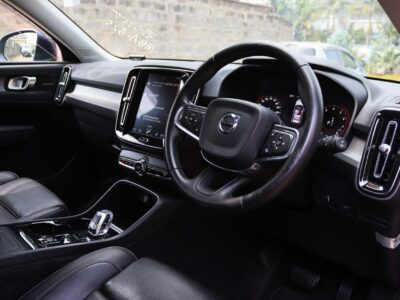 2018 Volvo XC40 T4 – Compact Luxury SUV with Scandinavian Attitude 🇸🇪✨
