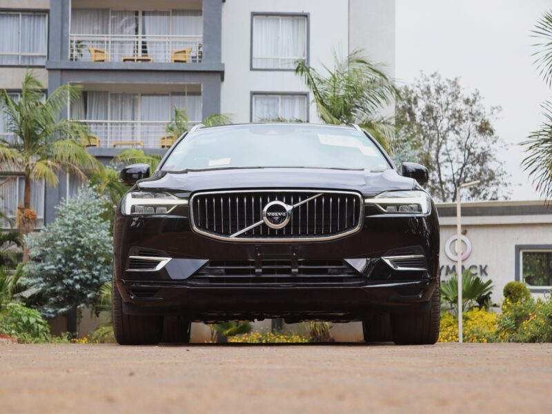 2018 Volvo XC60 T8 Hybrid AWD – Black Luxury Plug-in Powerhouse ⚡🖤 | For Sale at AutoEmpire Kenya