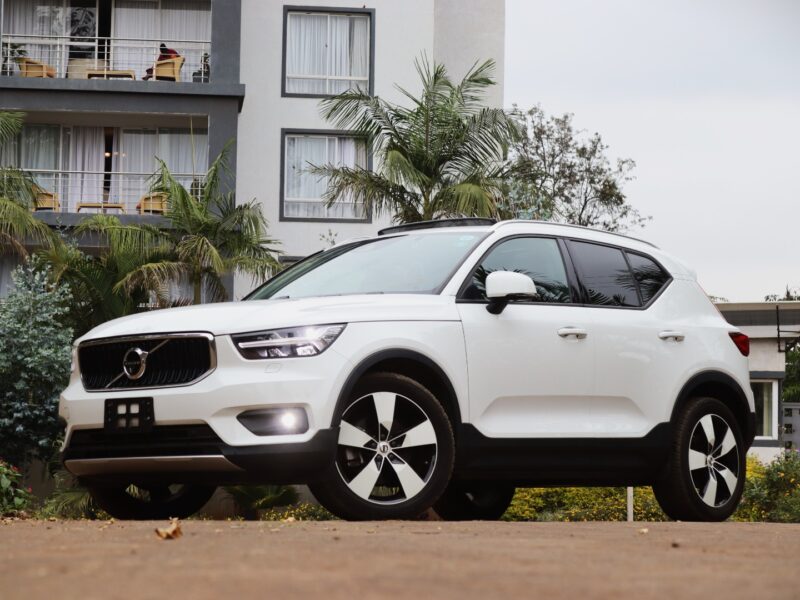 2018 Volvo XC40 T4 – Bold, Compact & Premium in Elegant White ⚪🚙 | Now at AutoEmpire Kenya