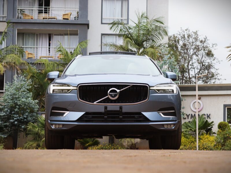 2018 Volvo XC60 T5 Inscription – Luxury in Motion with Sunroof & Striking Blue Finish 💎🌤️ | Now at AutoEmpire Kenya
