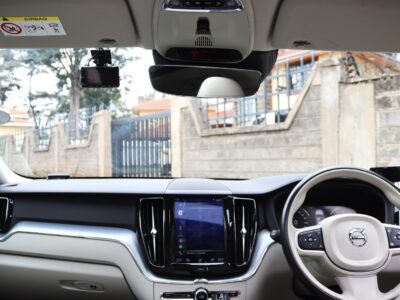 2018 Volvo XC60 T5 Inscription – Luxury in Motion with Sunroof & Striking Blue Finish 💎🌤️ | Now at AutoEmpire Kenya