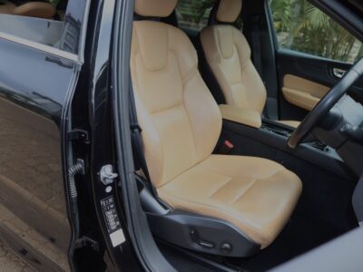 ⚫ 2018 Volvo XC60 T5 – Black | Petrol | AWD | Sleek, Powerful & Premium