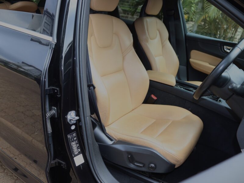 ⚫ 2018 Volvo XC60 T5 – Black | Petrol | AWD | Sleek, Powerful & Premium