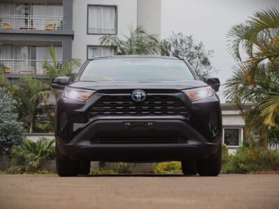 🌿 2020 Toyota RAV4 Hybrid – Efficiency Meets Adventure | Black | AWD | Petrol-Electric