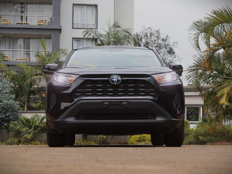 🌿 2020 Toyota RAV4 Hybrid – Efficiency Meets Adventure | Black | AWD | Petrol-Electric