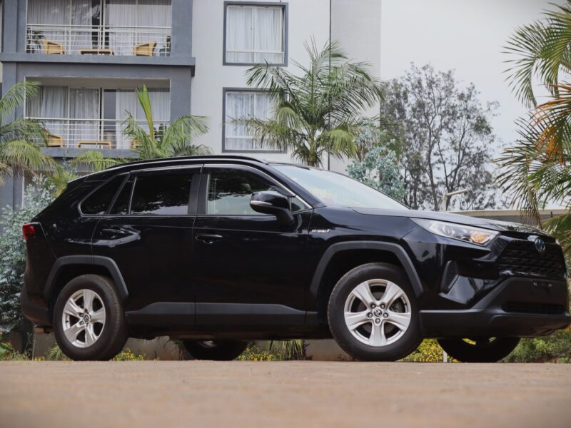 🌿 2020 Toyota RAV4 Hybrid – Efficiency Meets Adventure | Black | AWD | Petrol-Electric