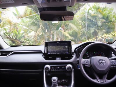 🌿 2020 Toyota RAV4 Hybrid – Efficiency Meets Adventure | Black | AWD | Petrol-Electric